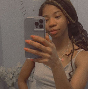 Meet your Posher, Alisha